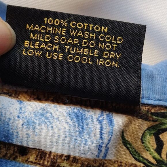 Royal Creations Hawaiian shirt - Picture 3 of 5